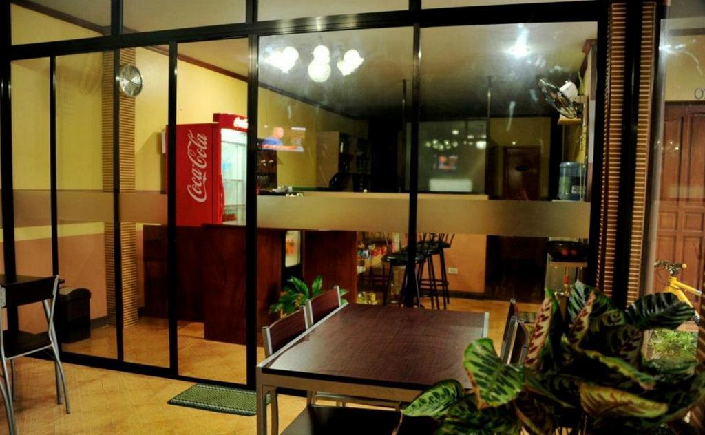 Antonio'S Apartelle & Suites General Santos City Zewnętrze zdjęcie